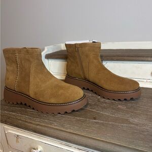 Women's Lucky Brand Tan Suede Ankle Boots